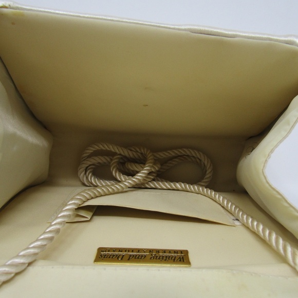 Whiting and Davis International Purse Ivory Bag - Picture 6 of 8